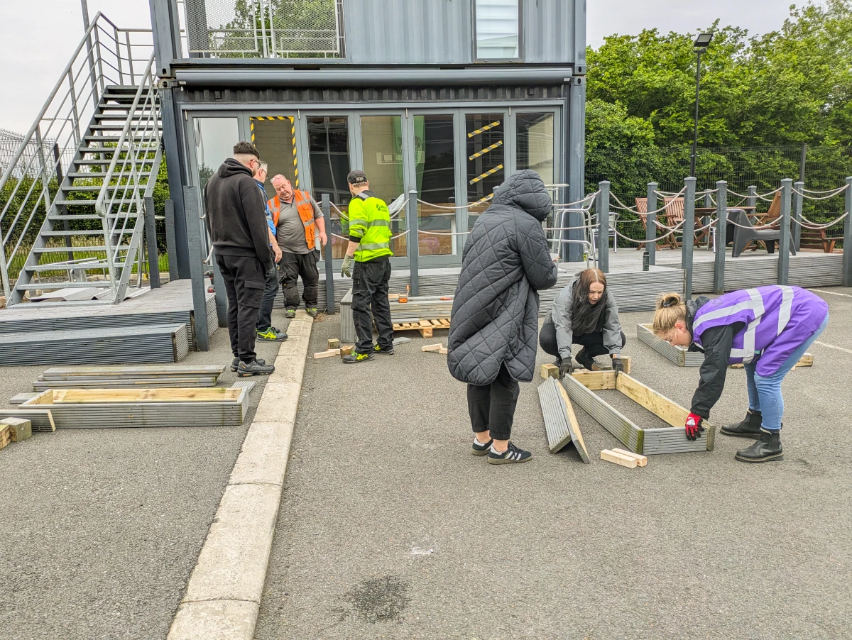 From Pallets to Planters – Creating Upcycled Garden Planters for a Sustainable Future