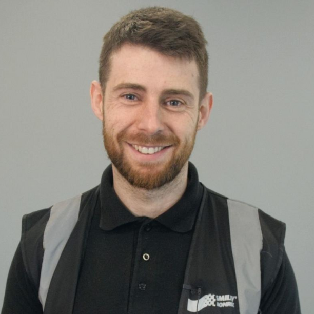 Gareth Scott: Jefe de Producción