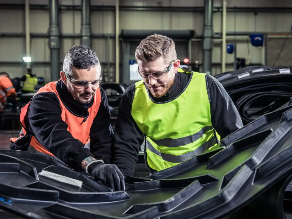 Smiley Monroe employees